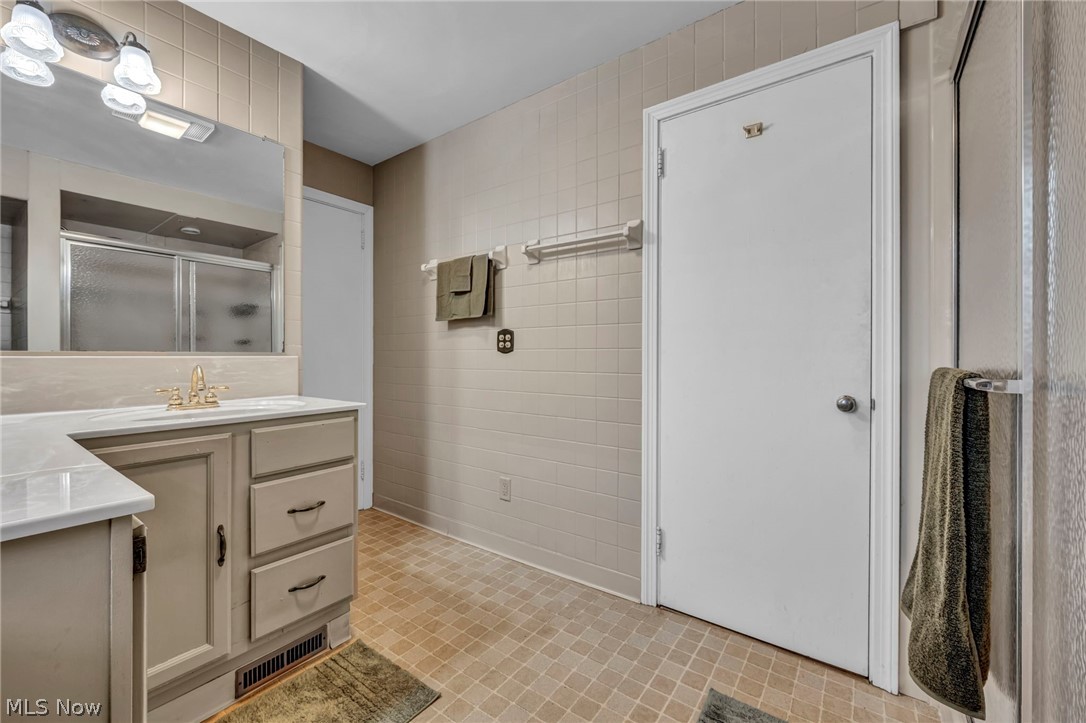 232 Edna Street Poland OH 44514