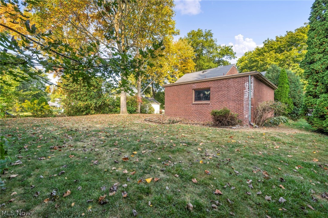 232 Edna Street Poland OH 44514