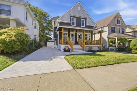 1450 Orchard Grove Avenue Lakewood OH 44107