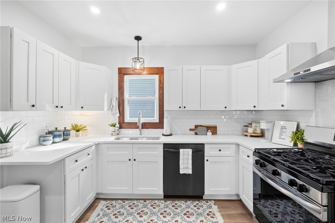 1450 Orchard Grove Avenue Lakewood OH 44107