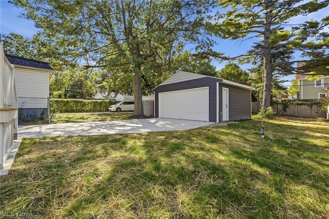 1450 Orchard Grove Avenue Lakewood OH 44107