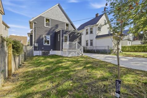 1450 Orchard Grove Avenue Lakewood OH 44107