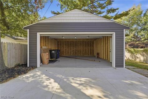 1450 Orchard Grove Avenue Lakewood OH 44107