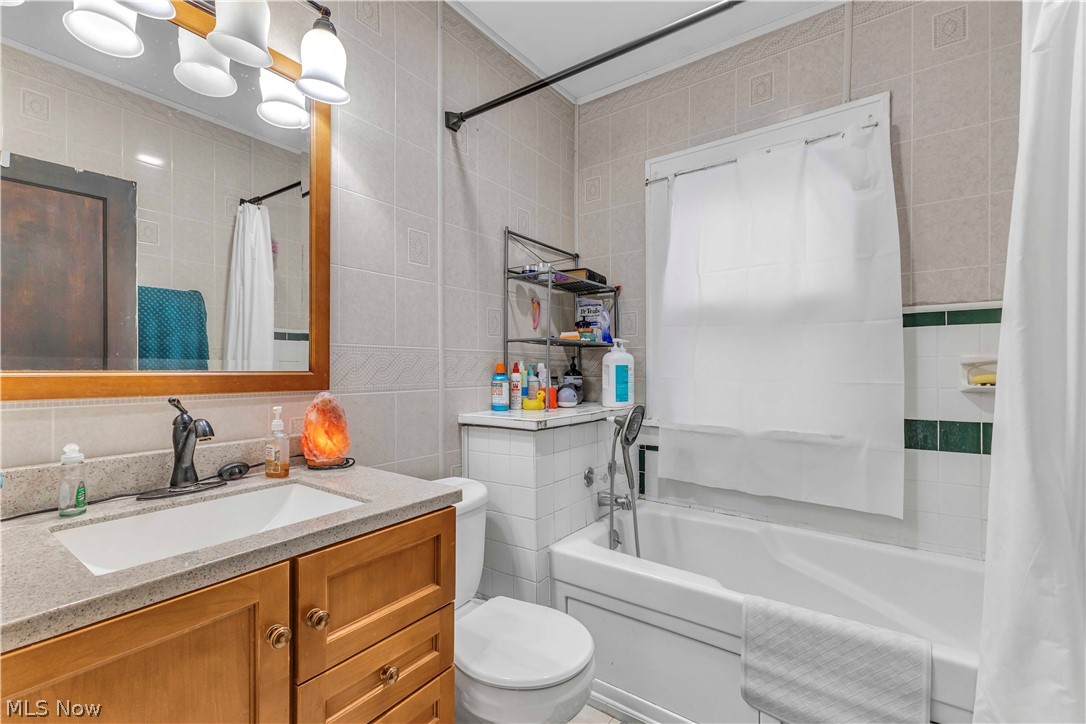 3476 W 120th Street Cleveland OH 44111