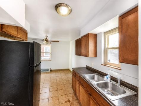20980 Priday Avenue Euclid OH 44123