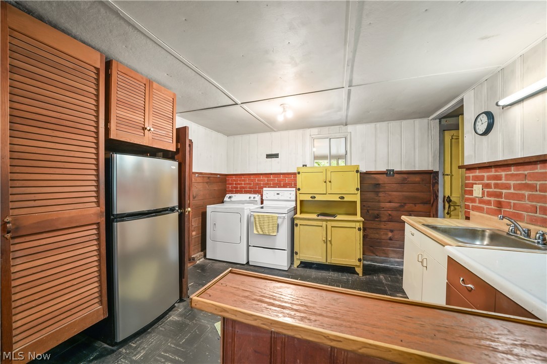 13280 Main Market Road Burton OH 44021
