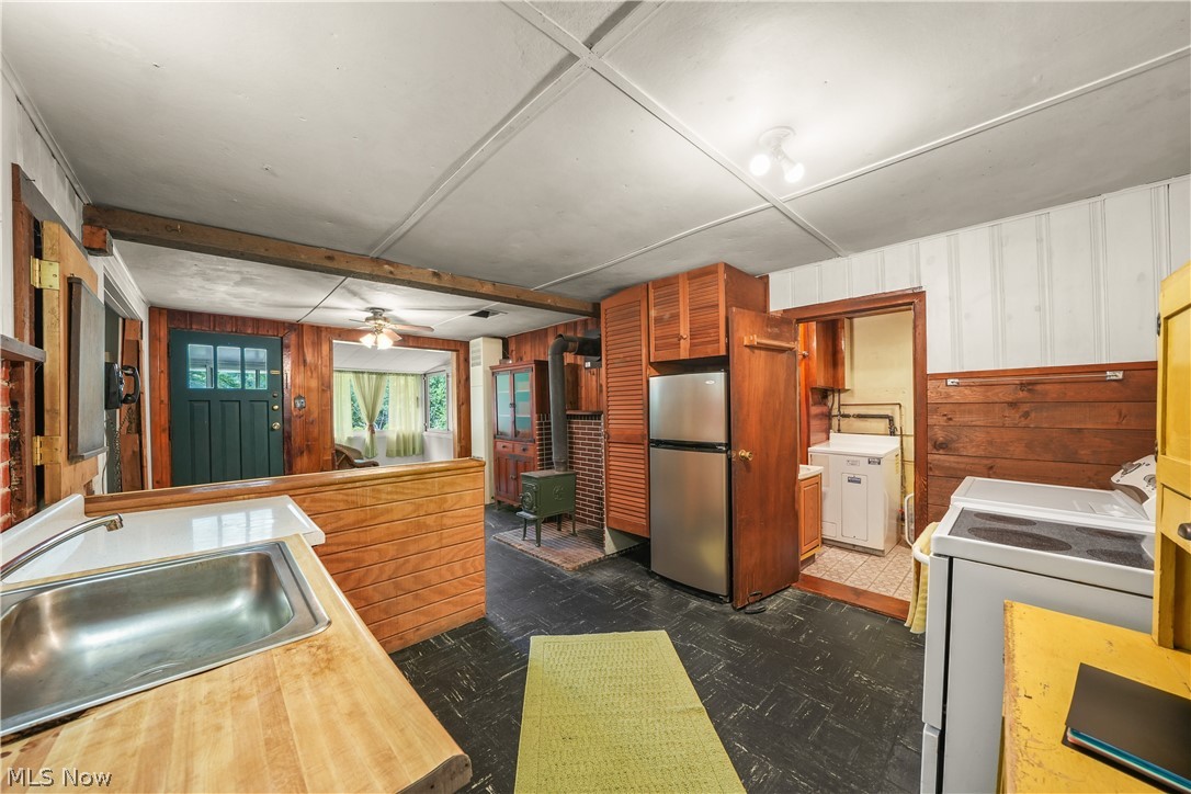 13280 Main Market Road Burton OH 44021