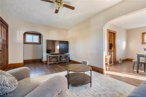 1529 Walnut Road Massillon OH 44647