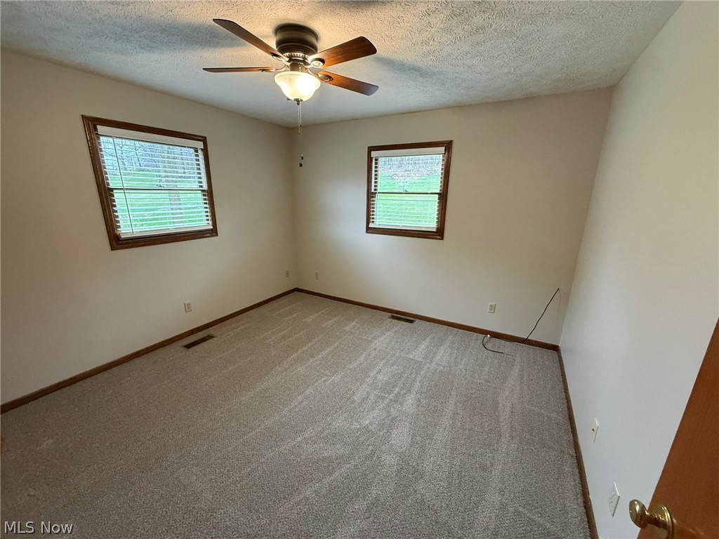 2286 Stonecreek Road SW New Philadelphia OH 44663