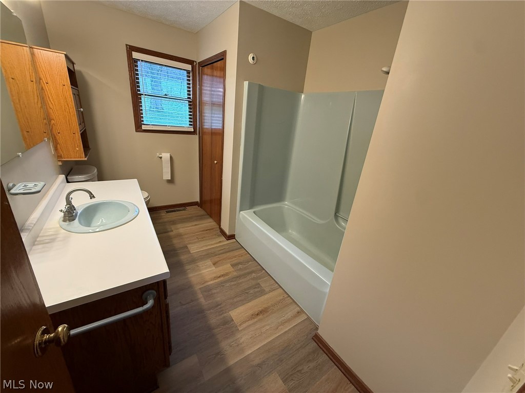 2286 Stonecreek Road SW New Philadelphia OH 44663