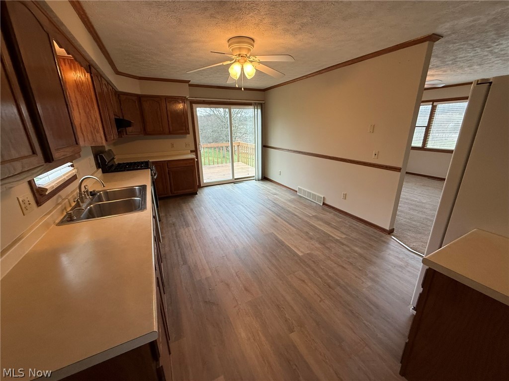 2286 Stonecreek Road SW New Philadelphia OH 44663