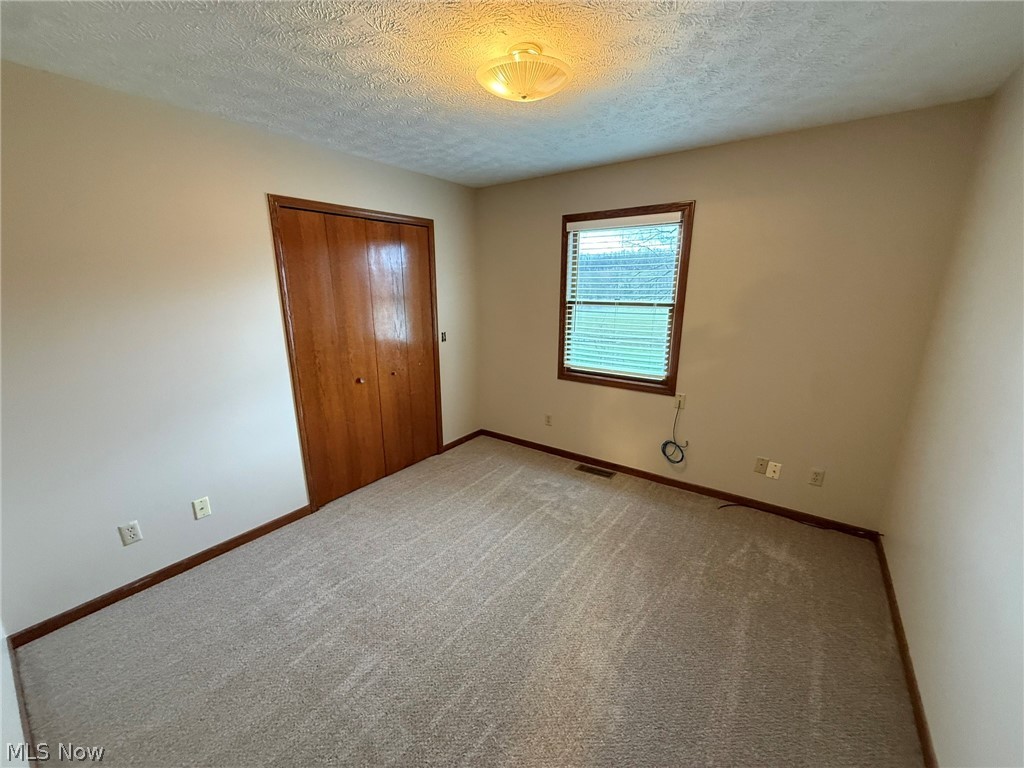 2286 Stonecreek Road SW New Philadelphia OH 44663