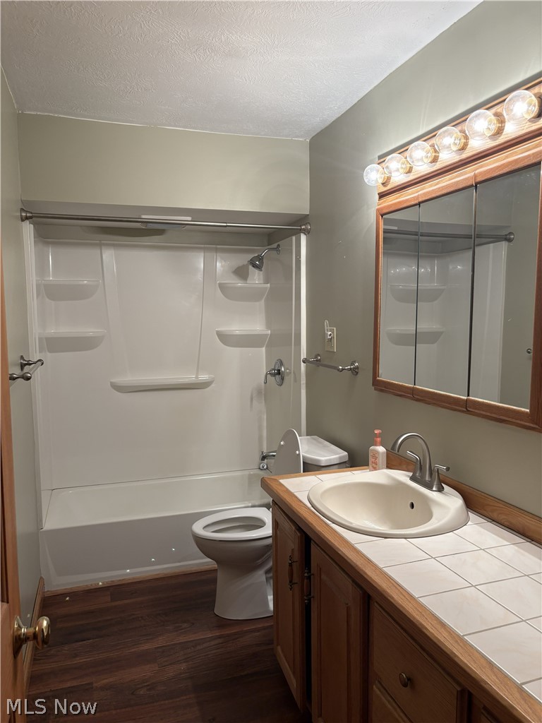 6215 Robinhood Lane Ashtabula OH 44004