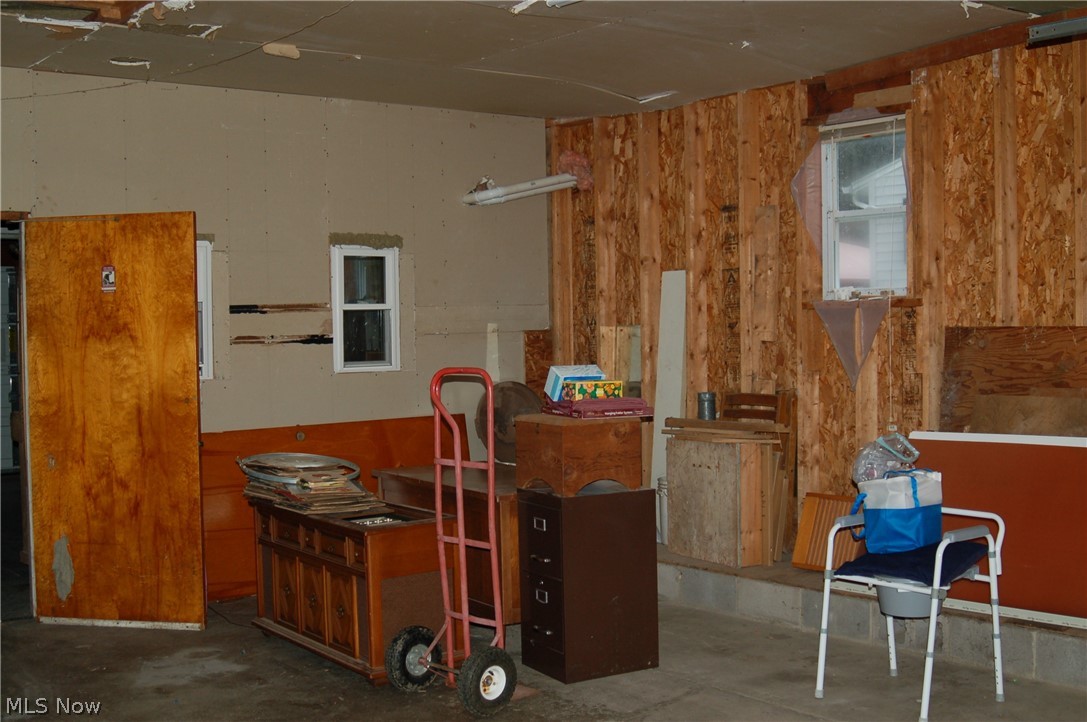 6215 Robinhood Lane Ashtabula OH 44004