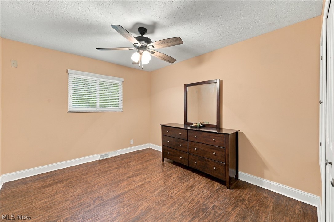 6611 Wedgewood Drive North Olmsted OH 44070