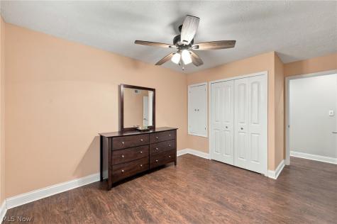 6611 Wedgewood Drive North Olmsted OH 44070
