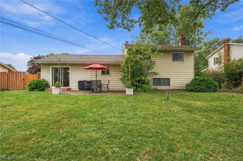 6611 Wedgewood Drive North Olmsted OH 44070