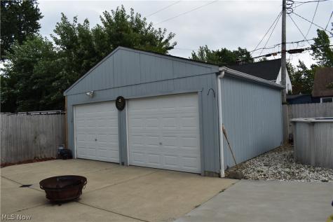 11817 Brighton Avenue Cleveland OH 44111