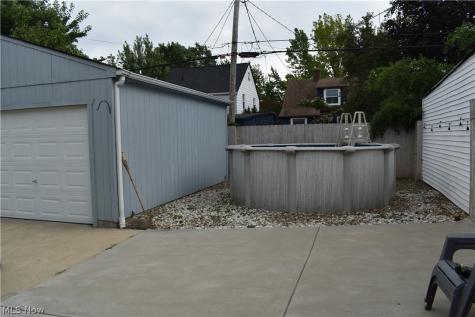 11817 Brighton Avenue Cleveland OH 44111