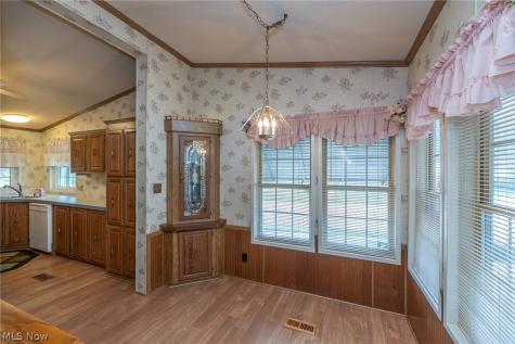 5 Concert Court Olmsted Twp OH 44138
