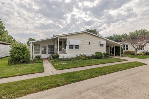 5 Concert Court Olmsted Twp OH 44138