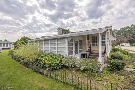 5 Concert Court Olmsted Twp OH 44138