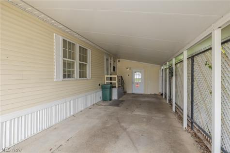 5 Concert Court Olmsted Twp OH 44138