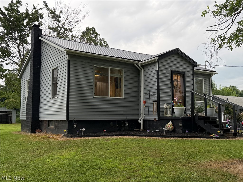 7232 State Route 46 Cortland OH 44410