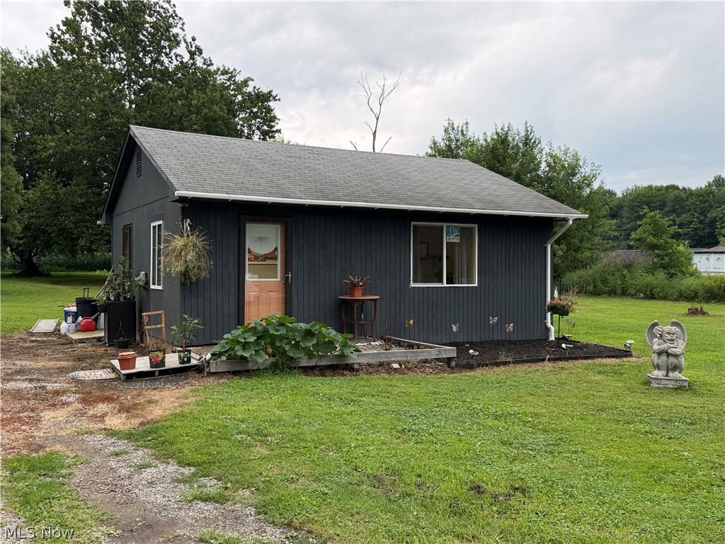 7232 State Route 46 Cortland OH 44410