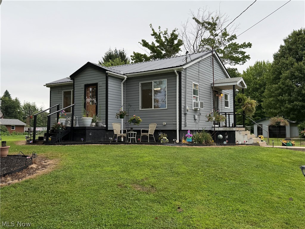 7232 State Route 46 Cortland OH 44410