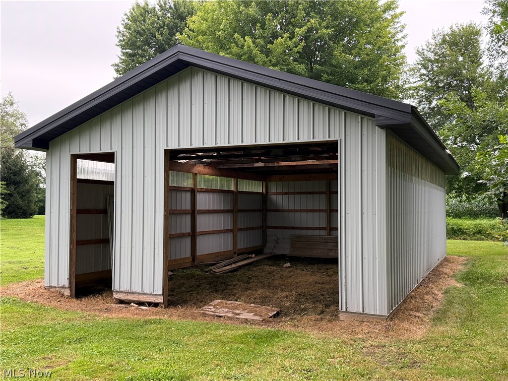 7232 State Route 46 Cortland OH 44410