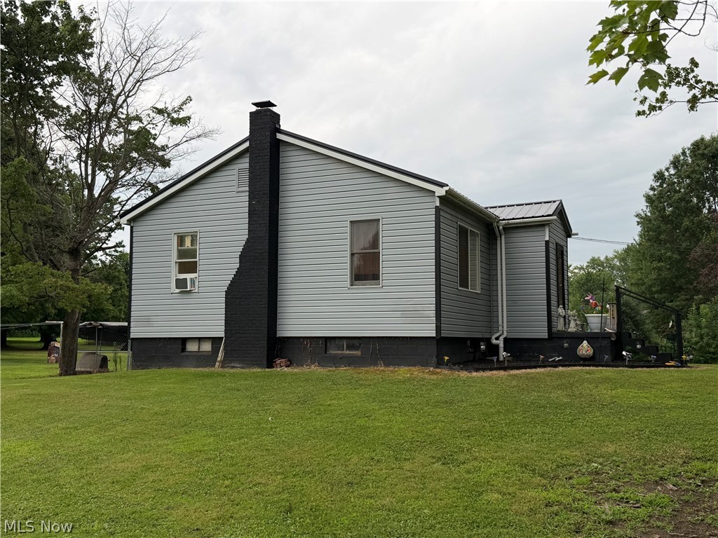 7232 State Route 46 Cortland OH 44410