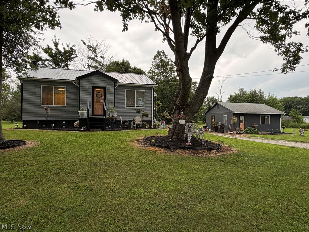 7232 State Route 46 Cortland OH 44410
