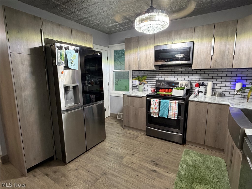 7232 State Route 46 Cortland OH 44410