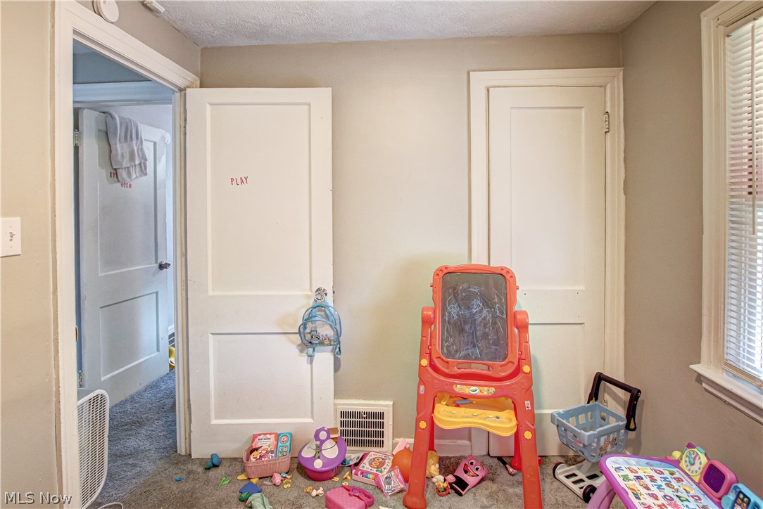 3873 E 153rd Street Cleveland OH 44128