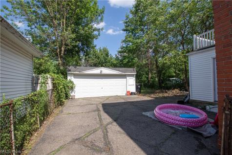 3873 E 153rd Street Cleveland OH 44128