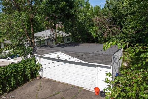 3873 E 153rd Street Cleveland OH 44128