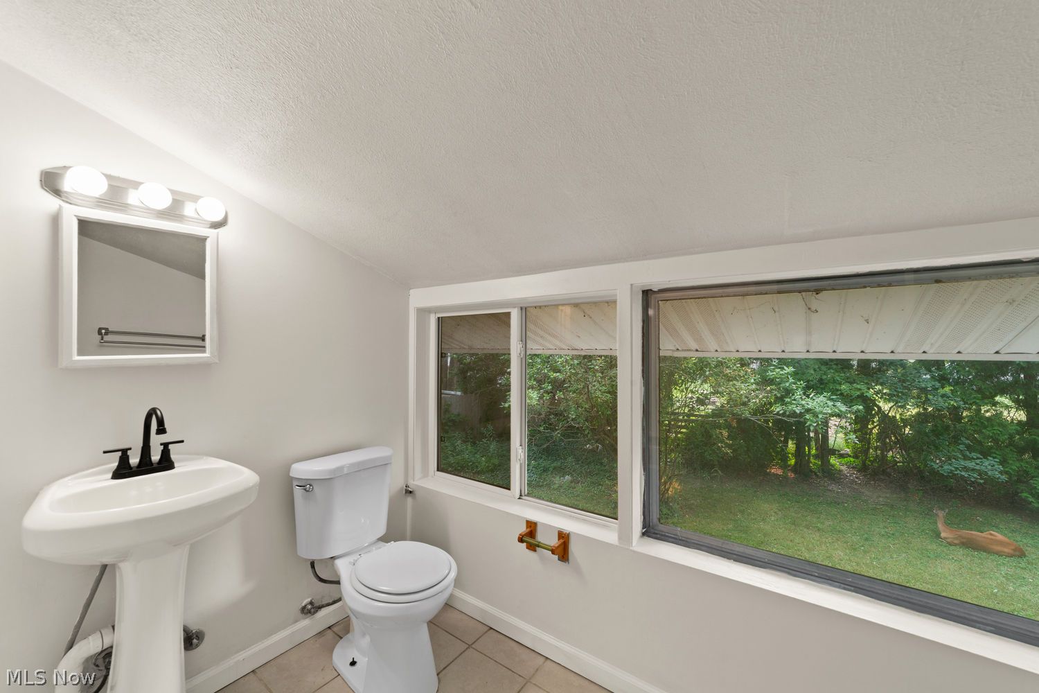 4129 Dover Center Road North Olmsted OH 44070