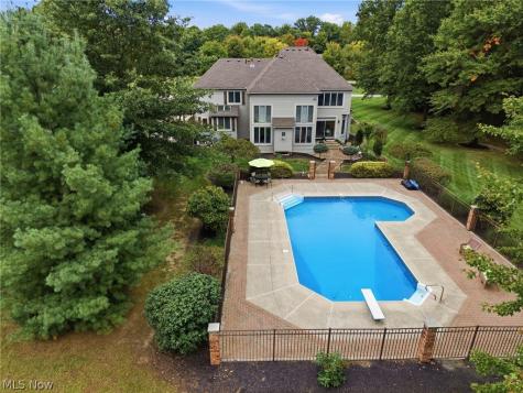 38861 Arbor Court Grafton OH 44044