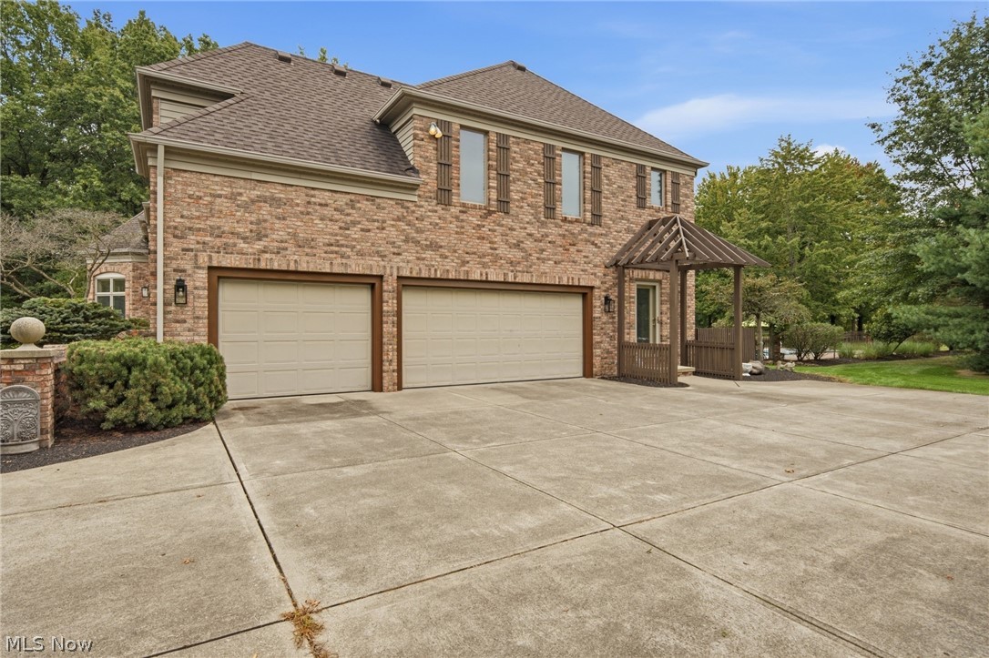 38861 Arbor Court Grafton OH 44044