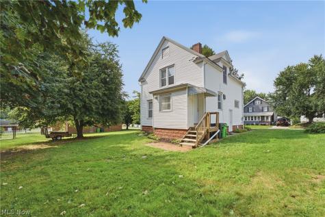 284 E Park Avenue Barberton OH 44203