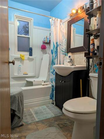 1049 S Thoman Street Crestline OH 44827