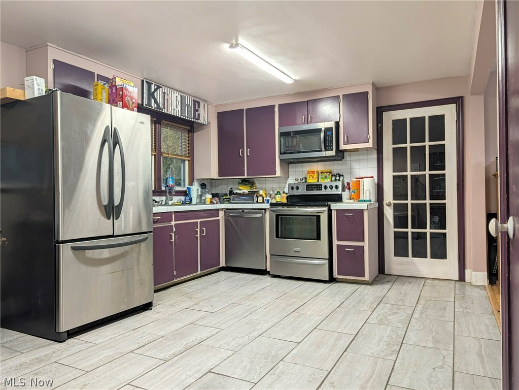 1049 S Thoman Street Crestline OH 44827