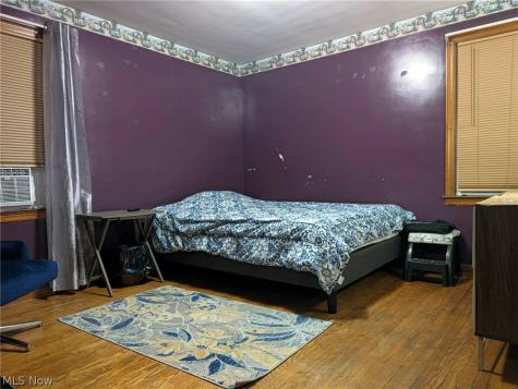1049 S Thoman Street Crestline OH 44827