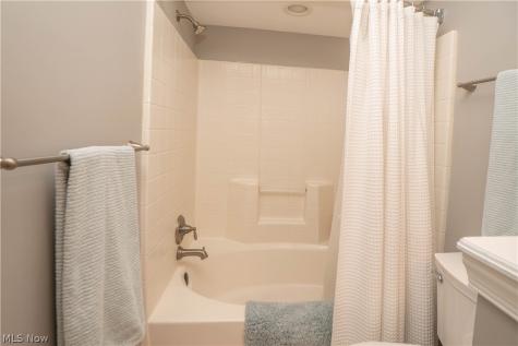8037 Glendevan Street NW Massillon OH 44646