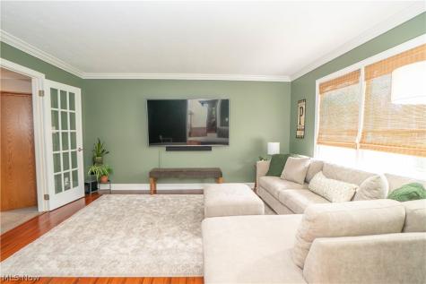 8037 Glendevan Street NW Massillon OH 44646