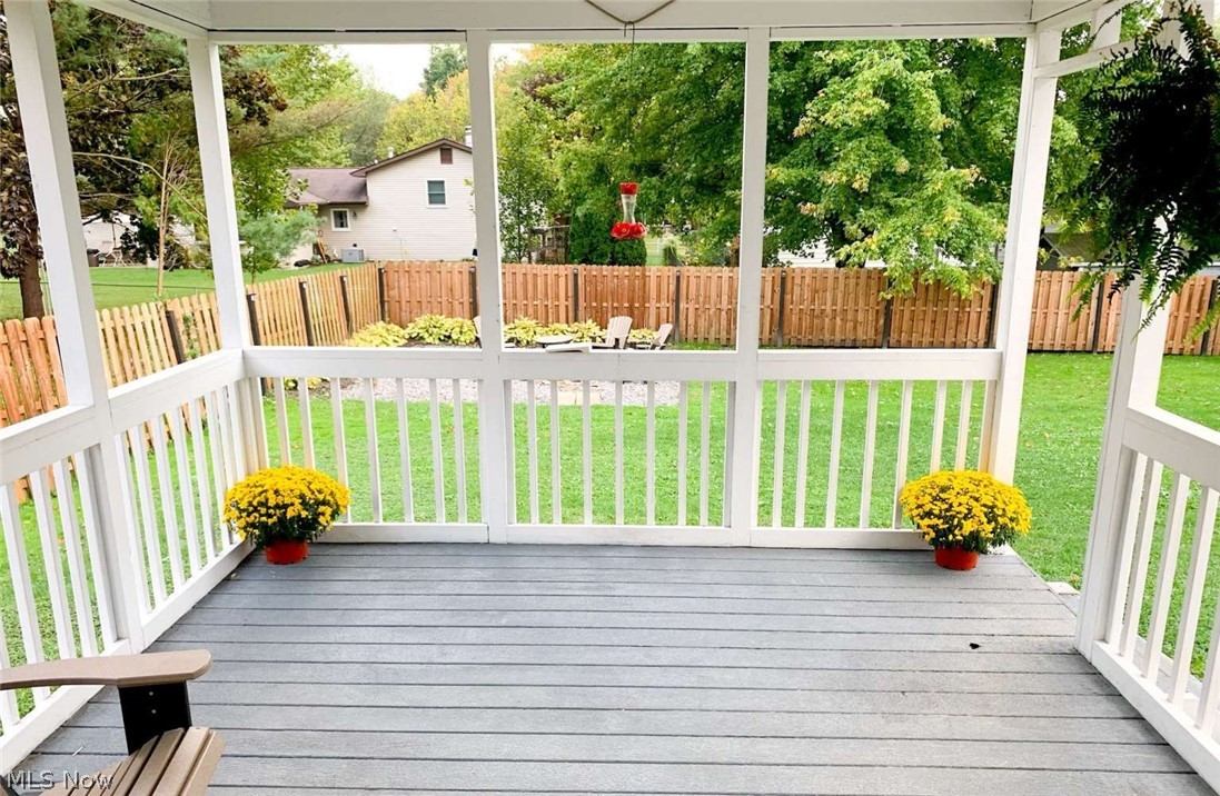 229 Old Oak Drive Cortland OH 44410