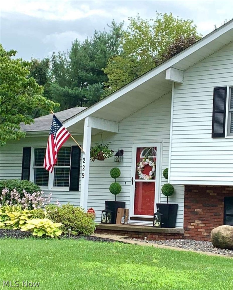229 Old Oak Drive Cortland OH 44410