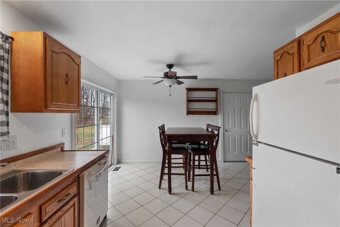 4057 Paumier Avenue Louisville OH 44641