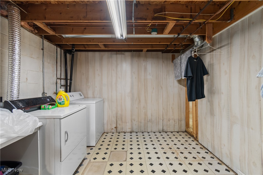 4057 Paumier Avenue Louisville OH 44641